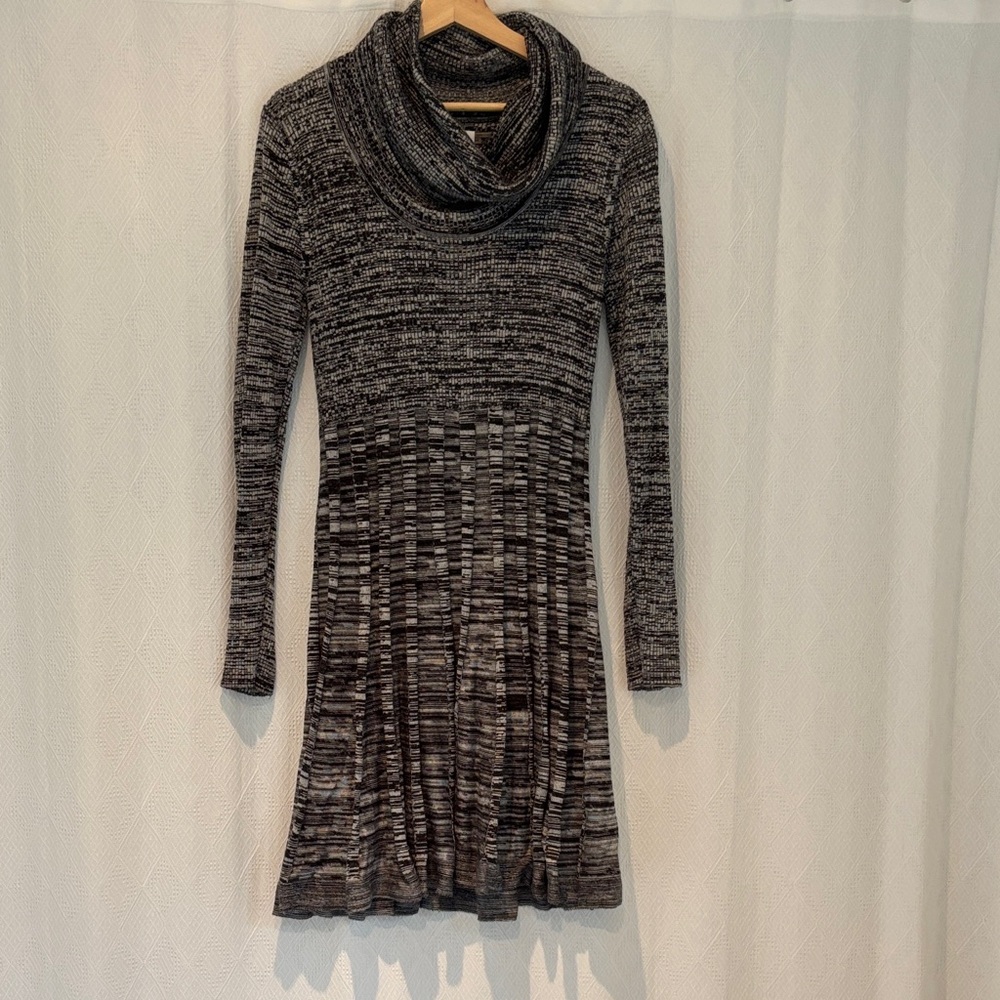 Calvin Klein Black and Gray Long Sleeve knit Dress
